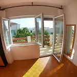 Mima Apartman *