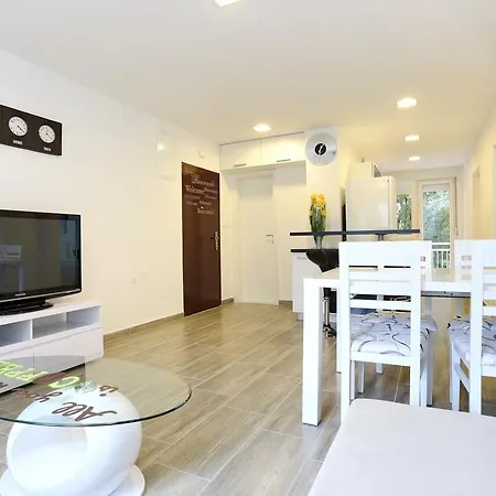 Apartment Mima *