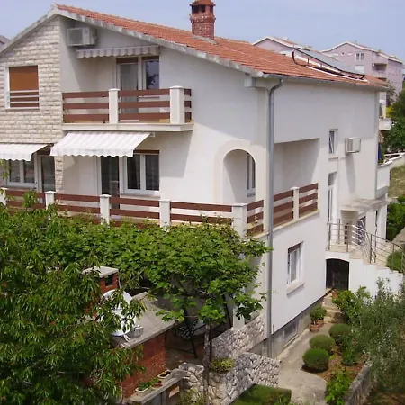 Apartment Mima